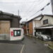 梶原の西法寺脇を通る狭い道